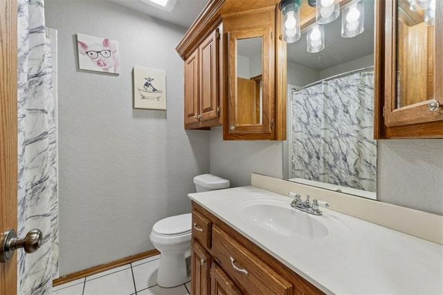 616 Madeline Lane, Moore, OK 73160