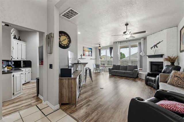 616 Madeline Lane, Moore, OK 73160