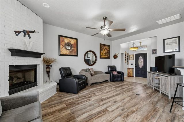 616 Madeline Lane, Moore, OK 73160