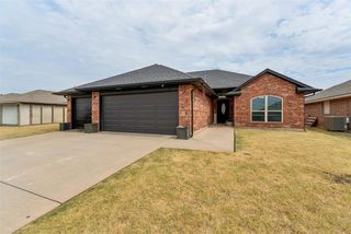 616 Madeline Lane, Moore, OK 73160