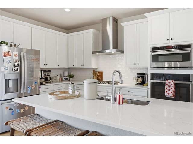 7283 Goldbloom Ln, Littleton, CO 80125