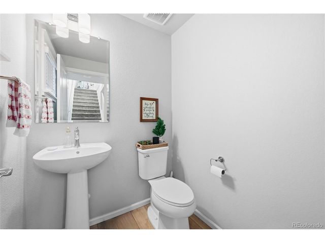 7283 Goldbloom Ln, Littleton, CO 80125