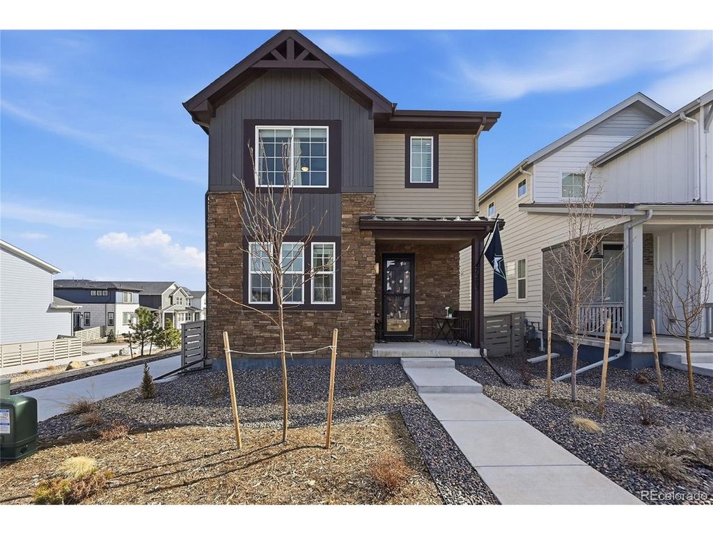 7283 Goldbloom Ln, Littleton, CO 80125