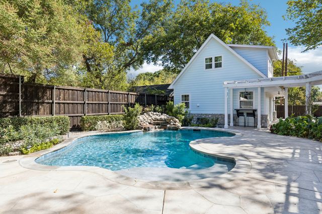 414 N Waddill Street, Mckinney, TX 75069
