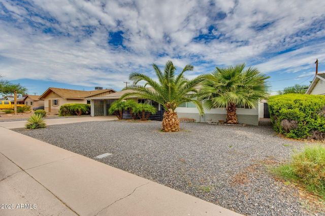 7302 E PORTLAND Street, Scottsdale, AZ 85257
