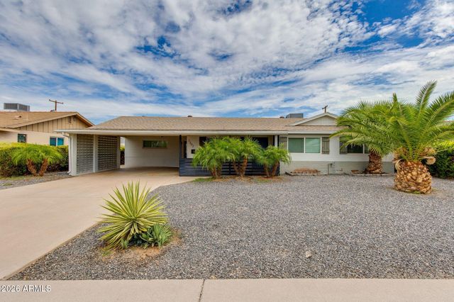7302 E PORTLAND Street, Scottsdale, AZ 85257
