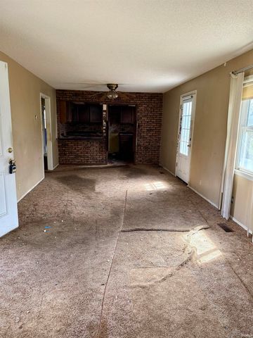 3619 S Felton Street, Marion, IN 46953