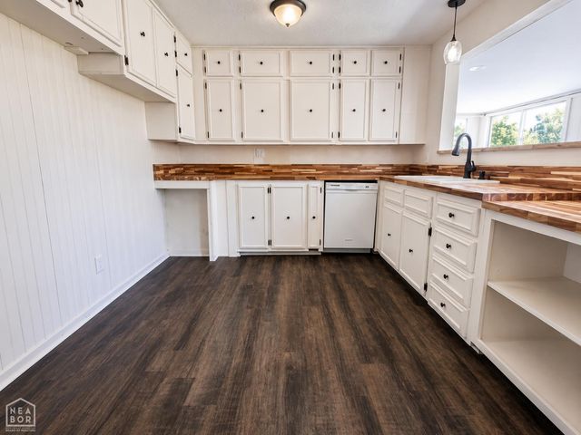 1804 Deerwood Drive, Jonesboro, AR 72404