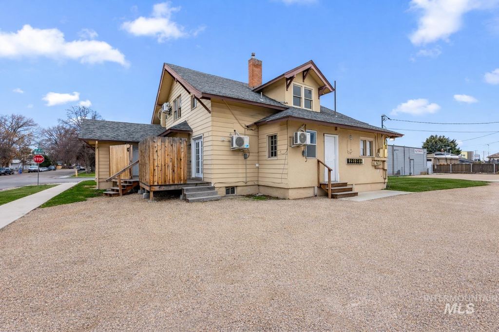 424 3rd St S, Nampa, ID 83651 photo 4