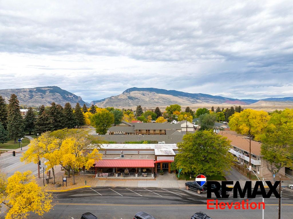 1057 Sheridan Ave, Cody, WY 82414 photo 14