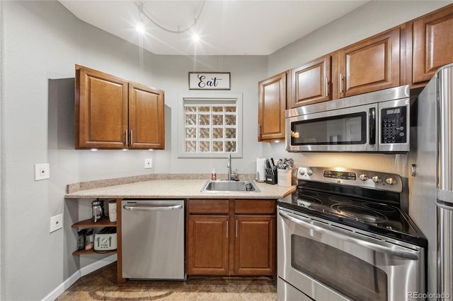 1691 W Canal Circle 1117, Littleton, CO 80120