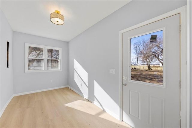 236 S Ash Street, Ottawa, KS 66067