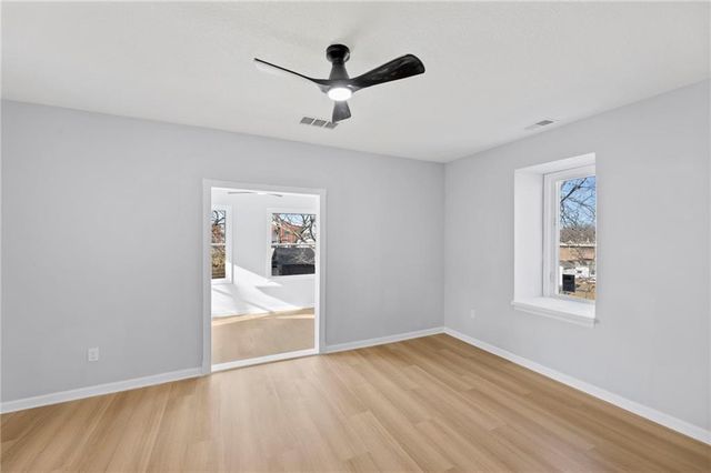 236 S Ash Street, Ottawa, KS 66067