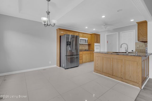 6807 Brighton Springs Ln, Louisville, KY 40291