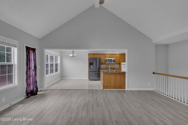 6807 Brighton Springs Ln, Louisville, KY 40291