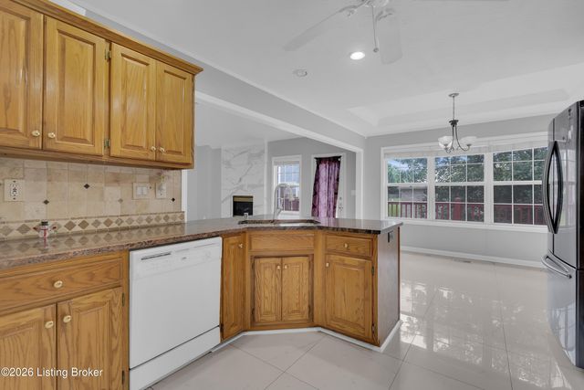 6807 Brighton Springs Ln, Louisville, KY 40291