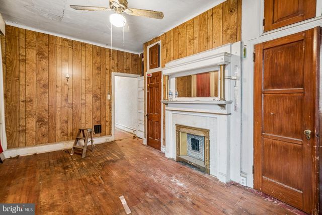 2333 W HAGERT ST, Philadelphia, PA 19132