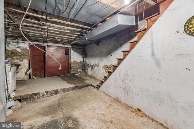 2333 W HAGERT ST, Philadelphia, PA 19132
