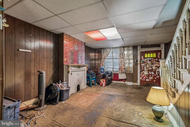 2333 W HAGERT ST, Philadelphia, PA 19132