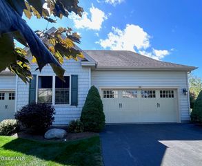 60 Meldon Circle, Queensbury, NY 12804
