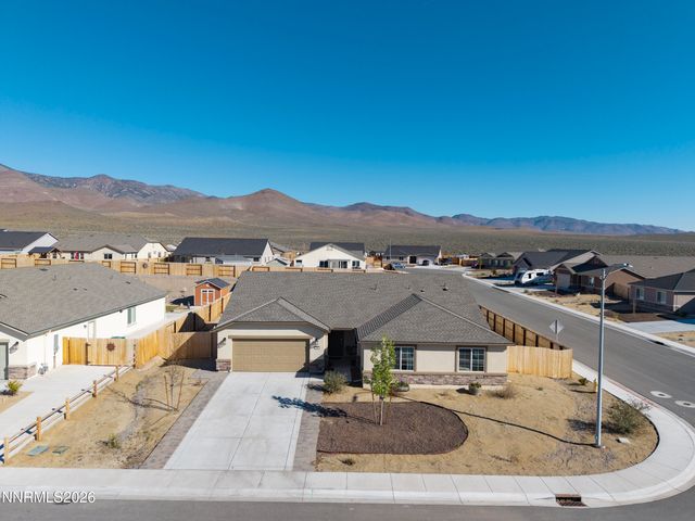 576 Pine Creek Circle, Dayton, NV 89403