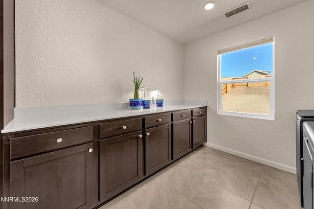 576 Pine Creek Circle, Dayton, NV 89403