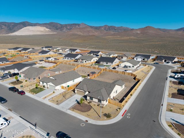 576 Pine Creek Circle, Dayton, NV 89403