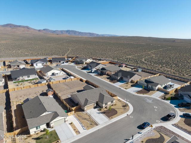 576 Pine Creek Circle, Dayton, NV 89403