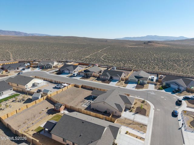 576 Pine Creek Circle, Dayton, NV 89403