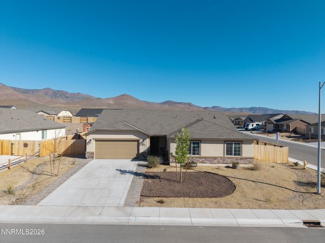 576 Pine Creek Circle, Dayton, NV 89403