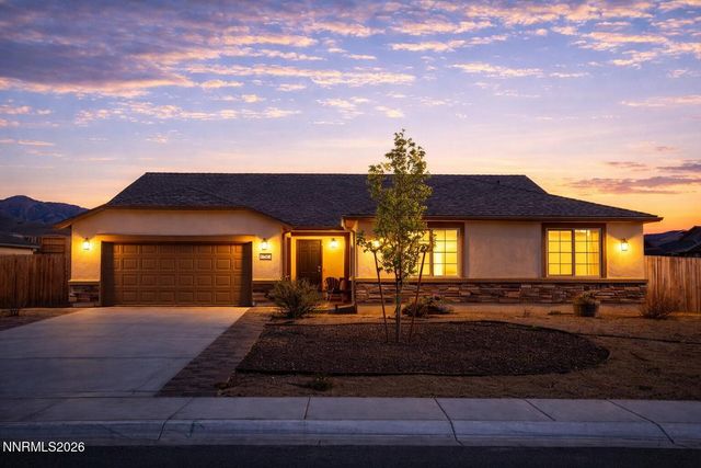 576 Pine Creek Circle, Dayton, NV 89403