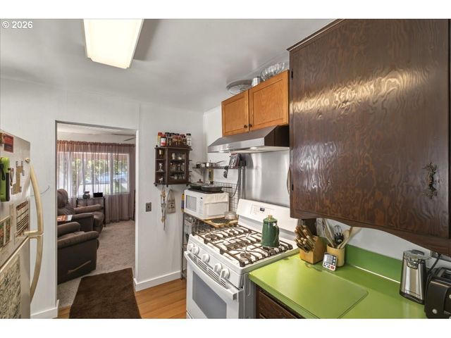 345 14TH Ave Se, Albany, OR 97322