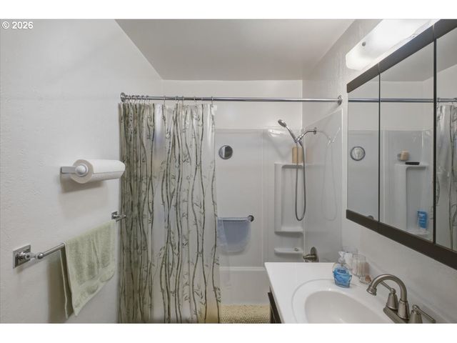 345 14TH Ave Se, Albany, OR 97322
