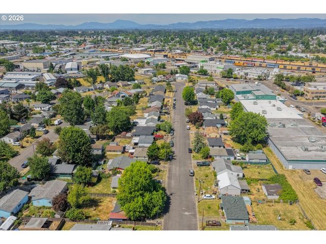 345 14TH Ave Se, Albany, OR 97322