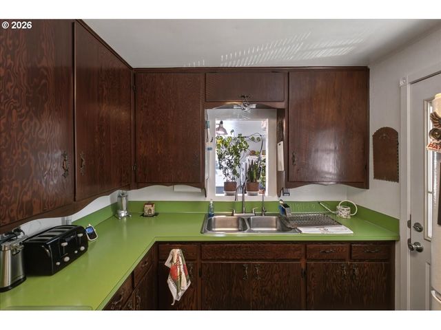 345 14TH Ave Se, Albany, OR 97322