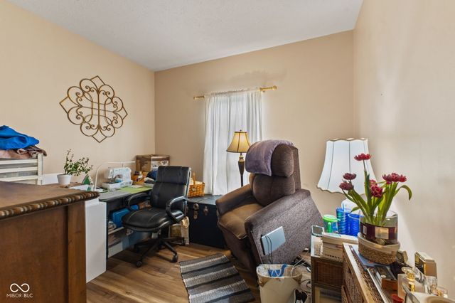 2845 Sleeping Ridge Way, Indianapolis, IN 46217