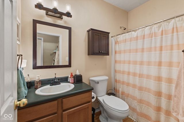 2845 Sleeping Ridge Way, Indianapolis, IN 46217