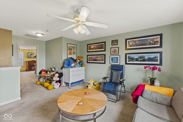 2845 Sleeping Ridge Way, Indianapolis, IN 46217