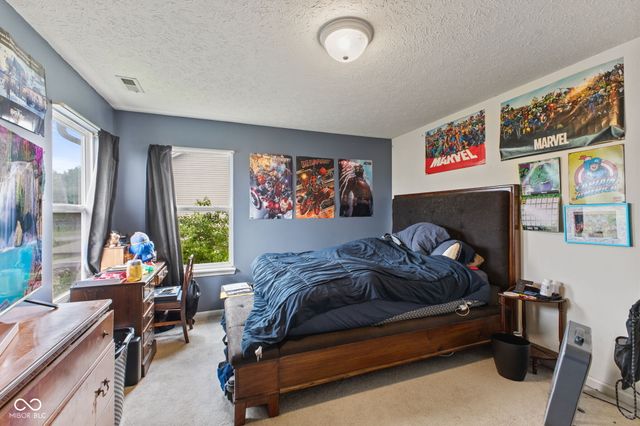 2845 Sleeping Ridge Way, Indianapolis, IN 46217