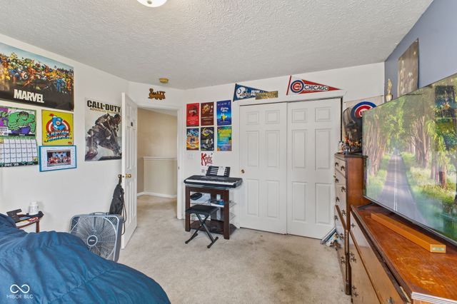 2845 Sleeping Ridge Way, Indianapolis, IN 46217