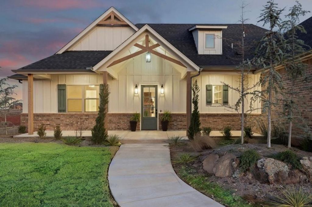 7530 NE Hawk Drive, Piedmont, OK 73078