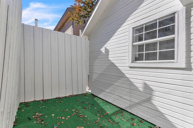 17676 Kelly Boulevard, Dallas, TX 75287