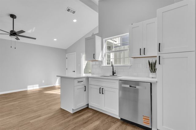 17676 Kelly Boulevard, Dallas, TX 75287