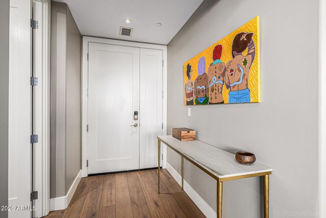 120 E RIO SALADO Parkway 204, Tempe, AZ 85281