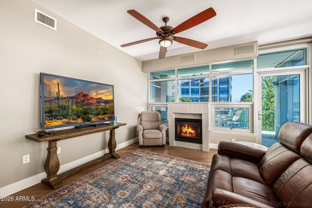 120 E RIO SALADO Parkway 204, Tempe, AZ 85281