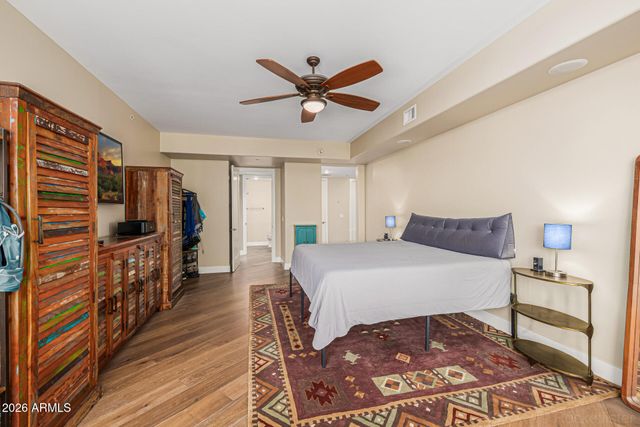 120 E RIO SALADO Parkway 204, Tempe, AZ 85281