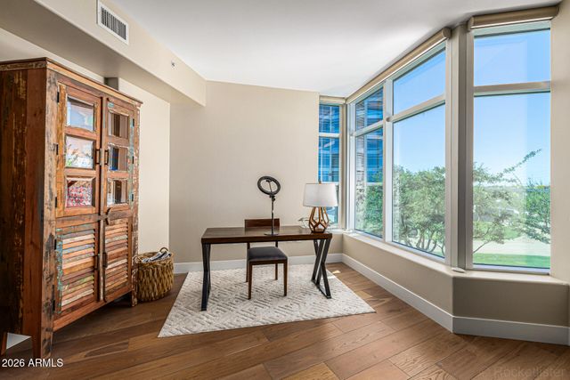 120 E RIO SALADO Parkway 204, Tempe, AZ 85281