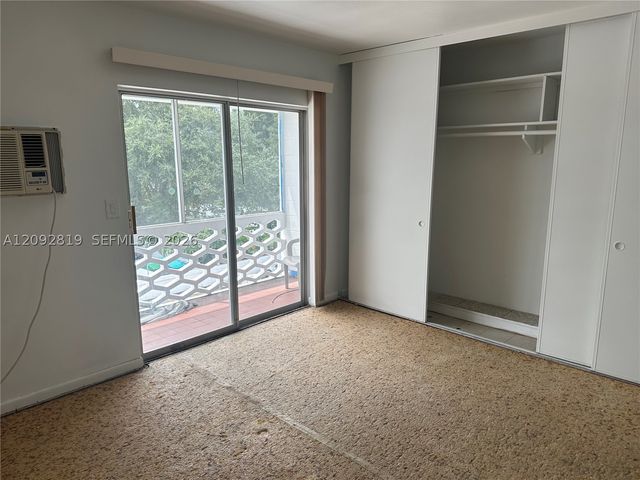 15600 NE 6th Ave 39A, Miami, FL 33162