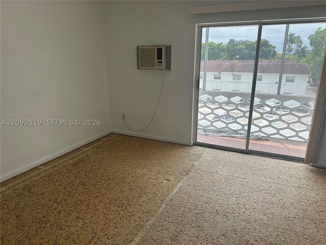 15600 NE 6th Ave 39A, Miami, FL 33162