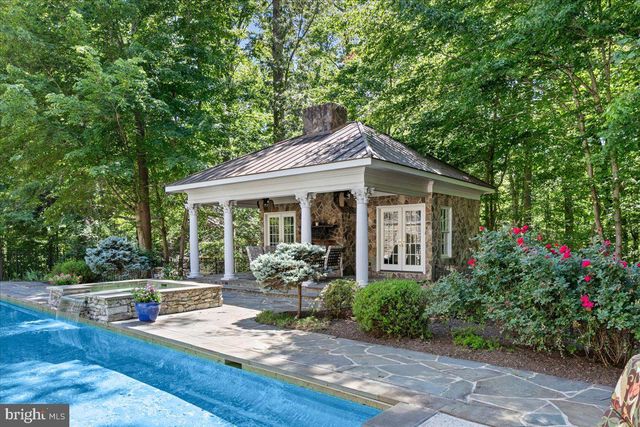 13320 IVAKOTA FARM RD, Clifton, VA 20124